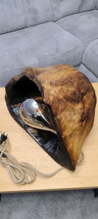 Lampa drewniana w stylu retro