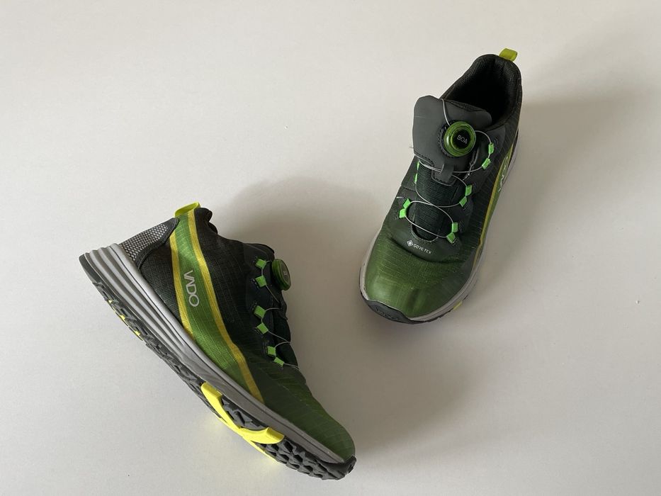 VADO gore -tex трекінгові 41 р кросівки оригінал.