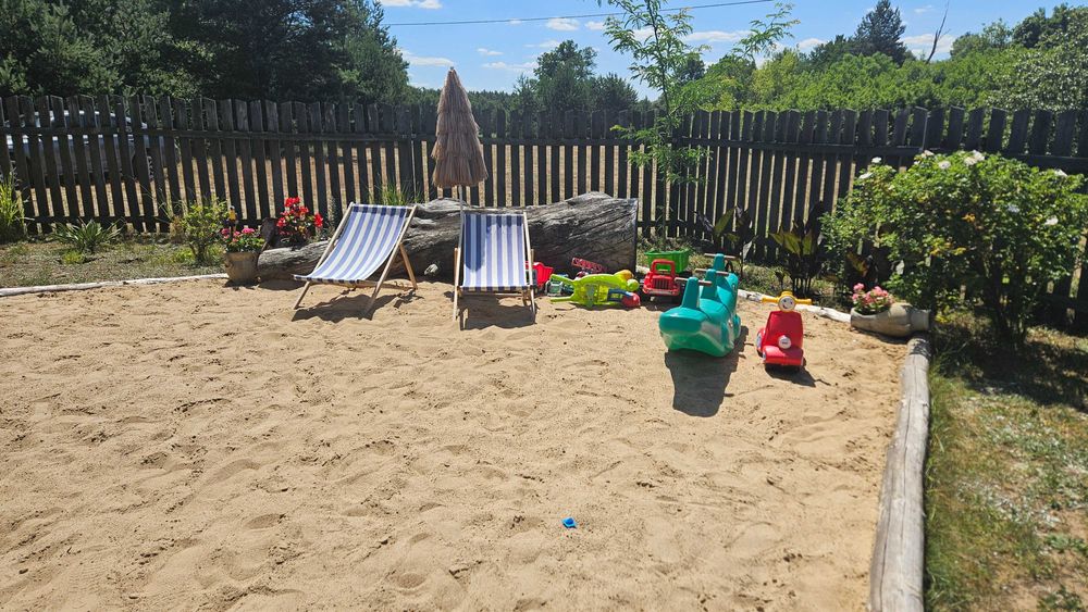 Dom letniskowy w lesie  nad Wkrą, 60km od W-wy.