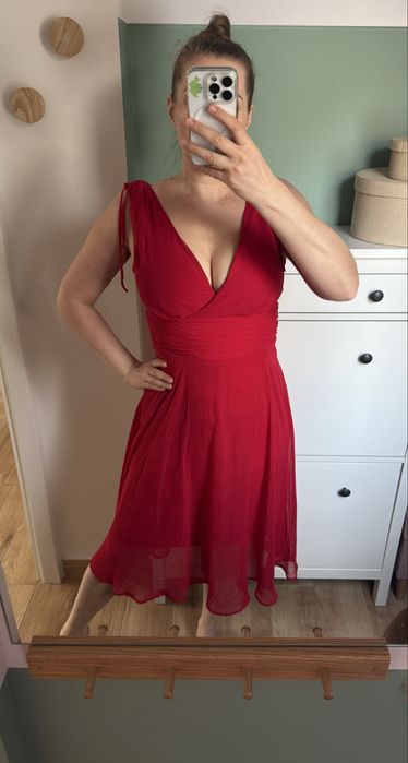 Czerwona tiulowa sukienka bez rękawów M 38 Dressbarn impreza wesele