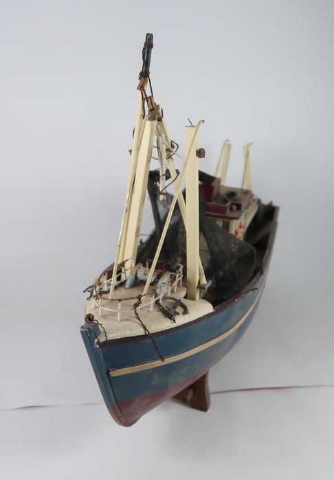 2 Maquetes de embarcações - 43 cm
