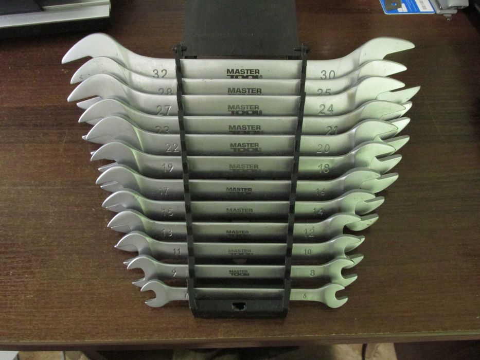 Ключи рожковые набор 12 шт. + пистолет для монтажной пены тефлон