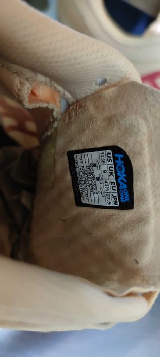 Кросівки Hoka Carbon X 2.  Р 43 1/3. 27.5см