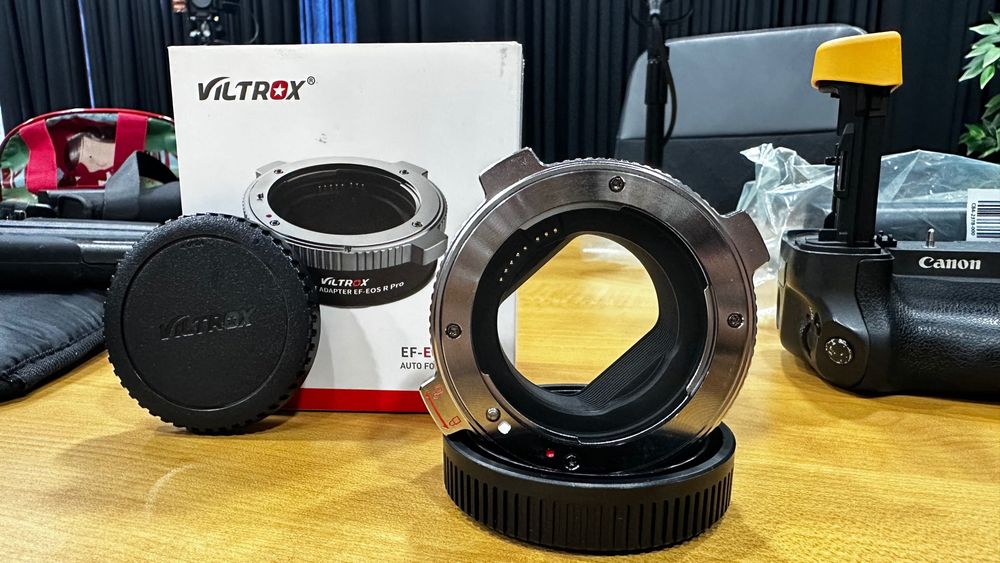 Adaptador viltrox canos EF para RF