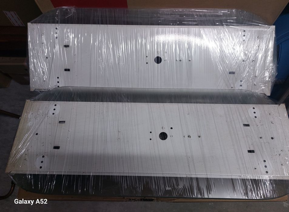 2 armaduras 60cm com lâmpadas