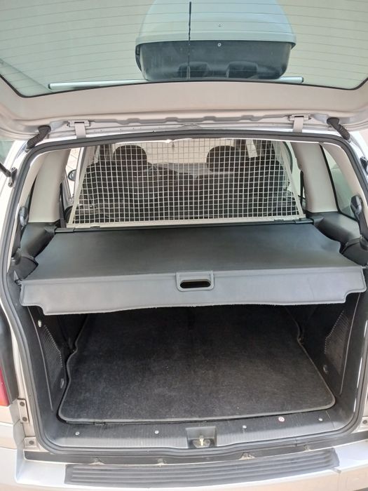 Opel zafira  carrinha a Gasoleo TD 2004  prata