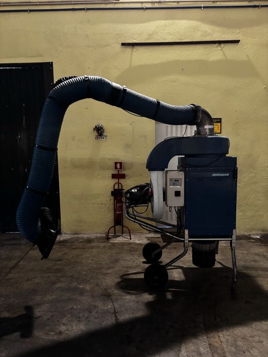 Exaustor fumos e poeiras