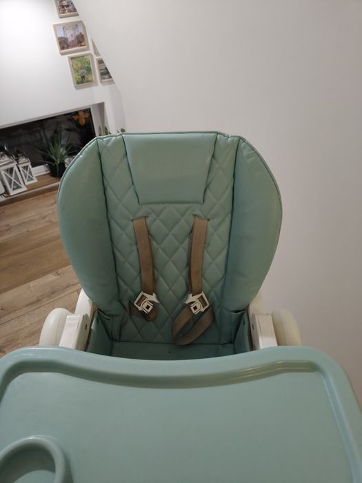 Krzesełko regulowane do karmienia