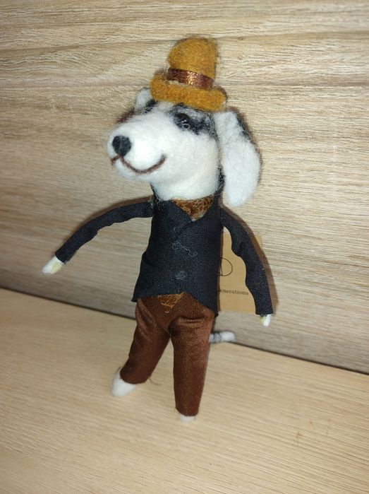 Figurka pieska z filcu