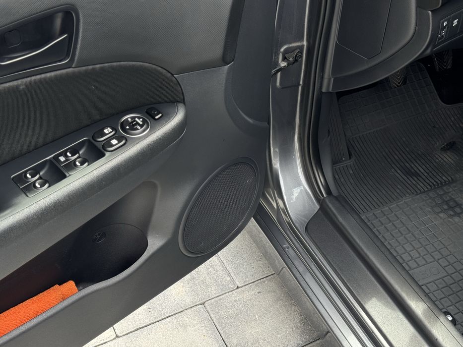 Продам Hyundai i30 2011 1.6 дизель Універсал у чудовому стані