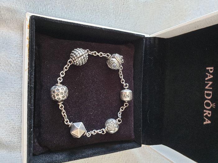 Pulseira Pandora, tam. 18