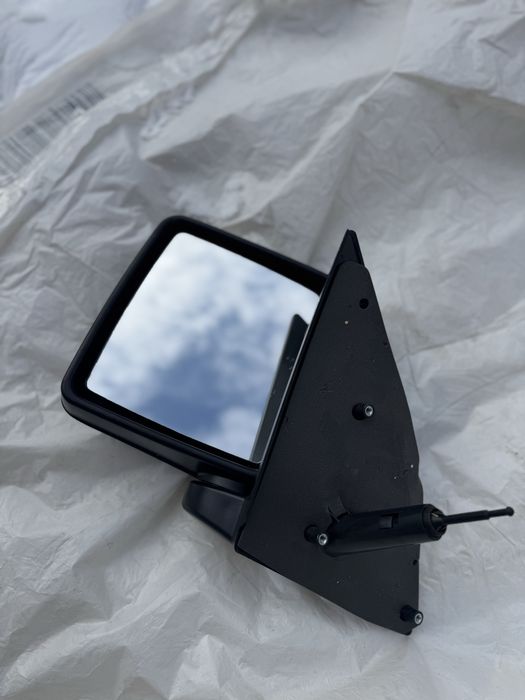 Зеркало бокового огляду Opel Combo