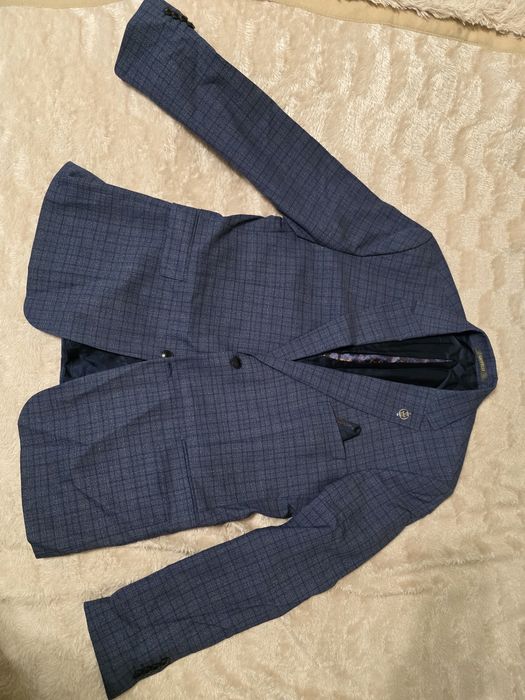 Чоловічий костюм