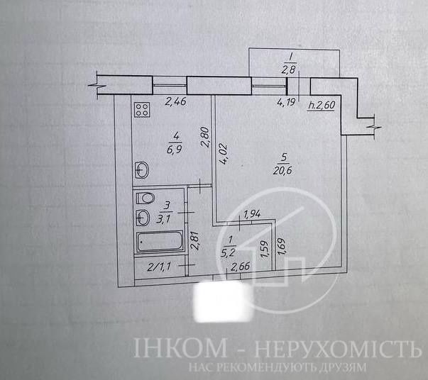 Велика 1к квартира в цегляному будинку