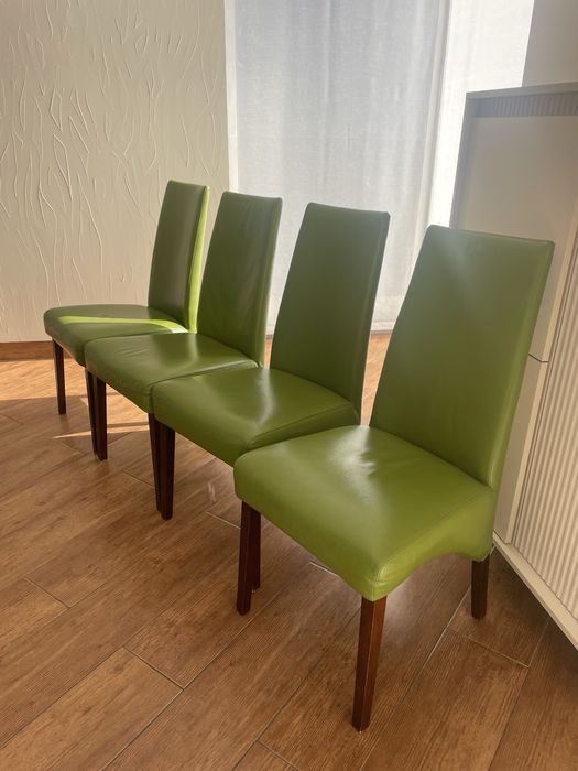 Sprzedam komplet krzeseł – skóra bydlęca, piękny zielony kolor