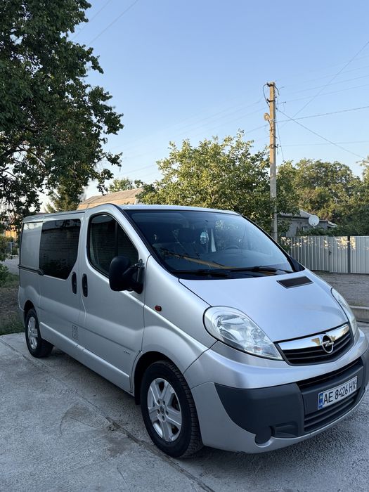 Продам  Opel Vivaro 2.0 дизель