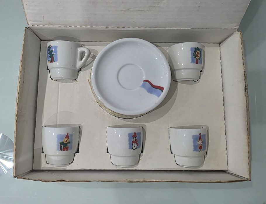 Conjunto de Chávenas Antigas