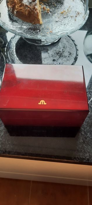 Vendo Relógio  ouro Maurice Lacroix , ainda com a película