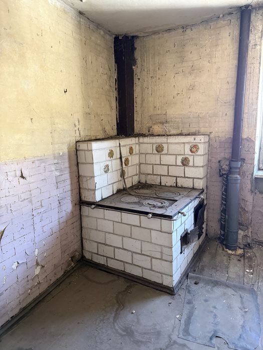 Sprzedam udział 1/8 w kamienicy ze wskazaniem na lokal 77 m² – Starachowice (Gotówka)