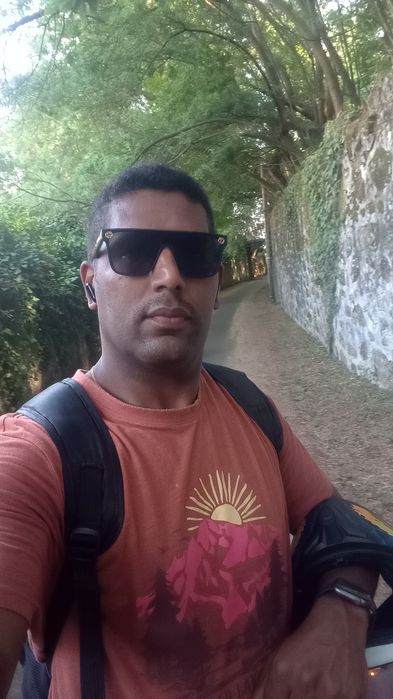 Massoterapia é a cura para obter sua saúde .