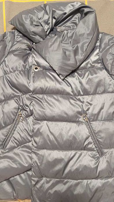 Продам стильную женскую куртку пуховик 50-52р.