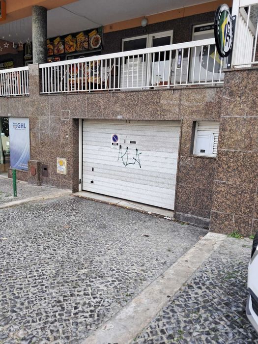 Garagem Para Arrendamento  Cacém