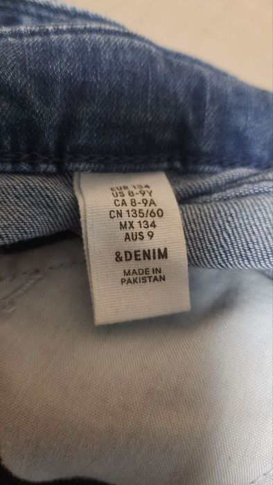 Джинсовий комбінезон  H&M 134см на 8-9 р.