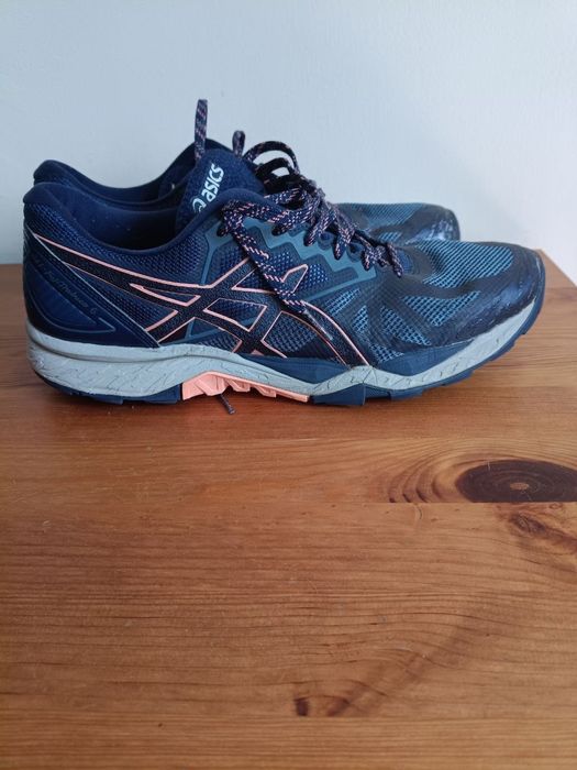 Asics Gel r.44 (28 cm)