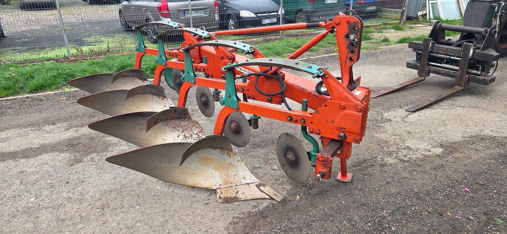 pług kverneland 4 skibowy VARIO