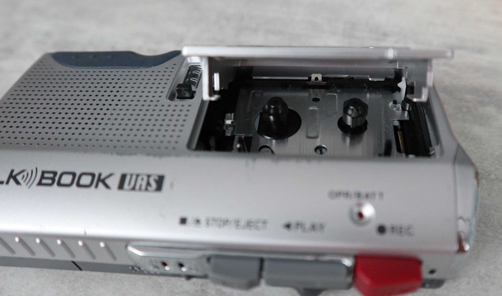 Плеер диктофон Grundig dt 2300 Olumpys vn-5500  Sanyo Talk Book