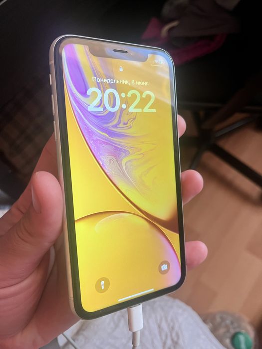 iphone xr 64 gb white - купити мобільні телефони та смартфони