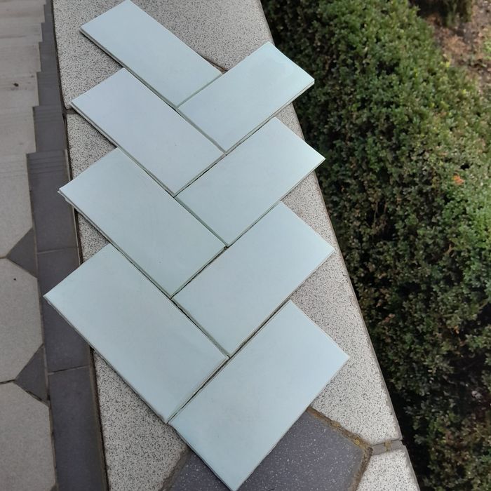 Плитка облицювальна зовнішня склянна