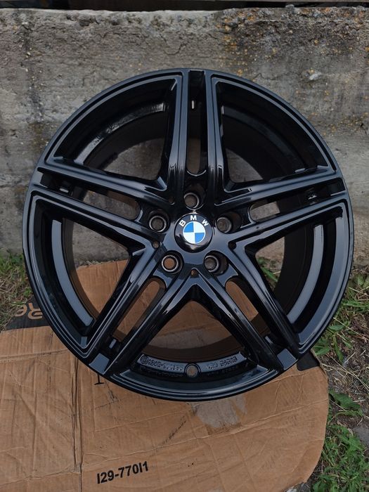 Чорні литі диски R17 BMW G series 3 4 5 7 G20 G21 G22 23 26 G30 31 G11 12