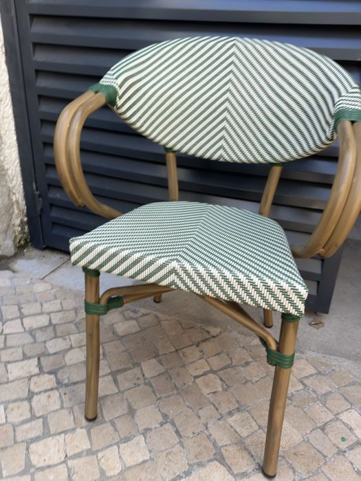 Vende-se Cadeiras novas