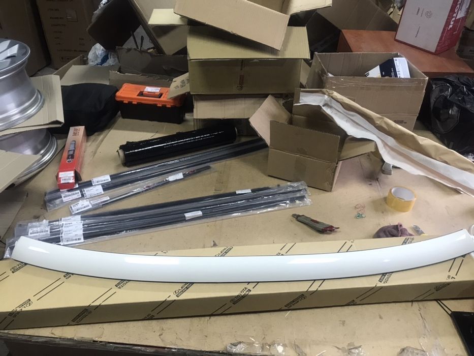 Планка лобового стекла Toyota FJ Cruiser оригинал