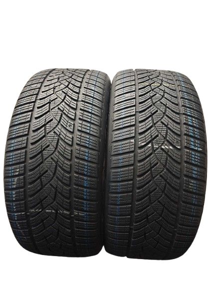 2x 245/45R18 opony zimowe Goodyear 6,7mm 2021 (M985)