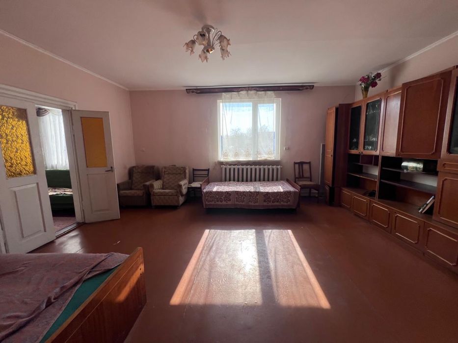 Продаж житлового будинку в селі Дубове