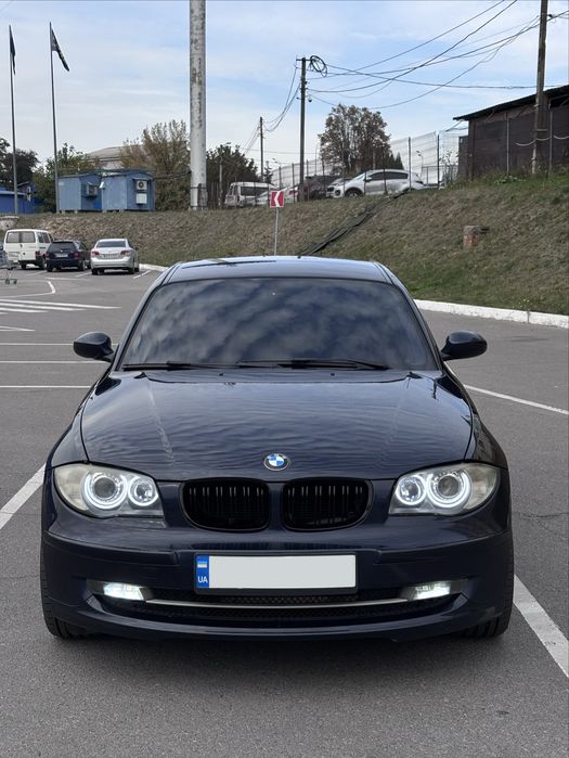 Продам BMW E87