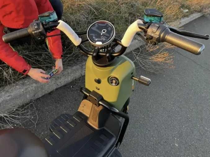 Электроскутер CR1\CR2\MAX\Booster\CR4\CR9\Delta\Mini\Power 1200W 20ah