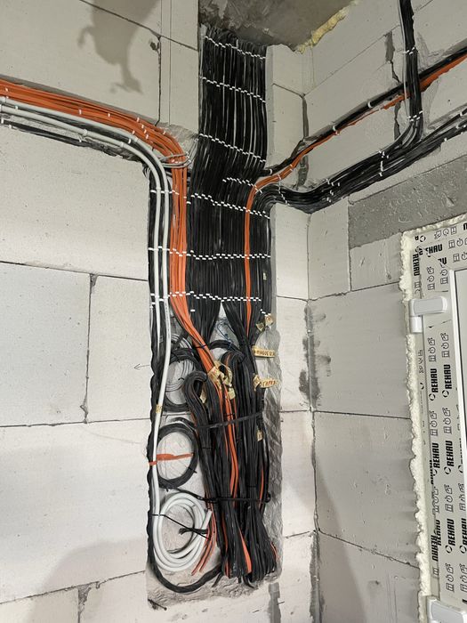 Електромонтажні роботи. Електрик