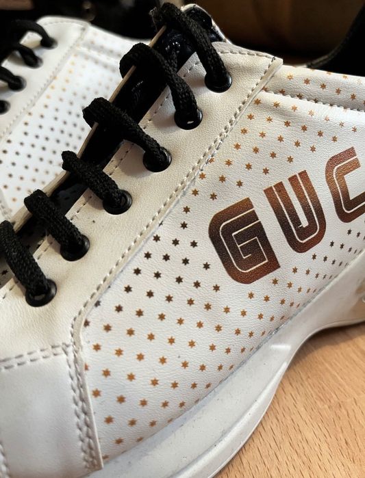 Стильні жіночі кросівки Gucci