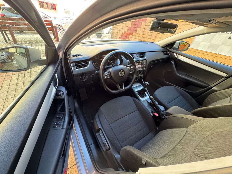 Skoda Octavia Break 1.6 TDi - Nacional - 18 Meses de Garantia