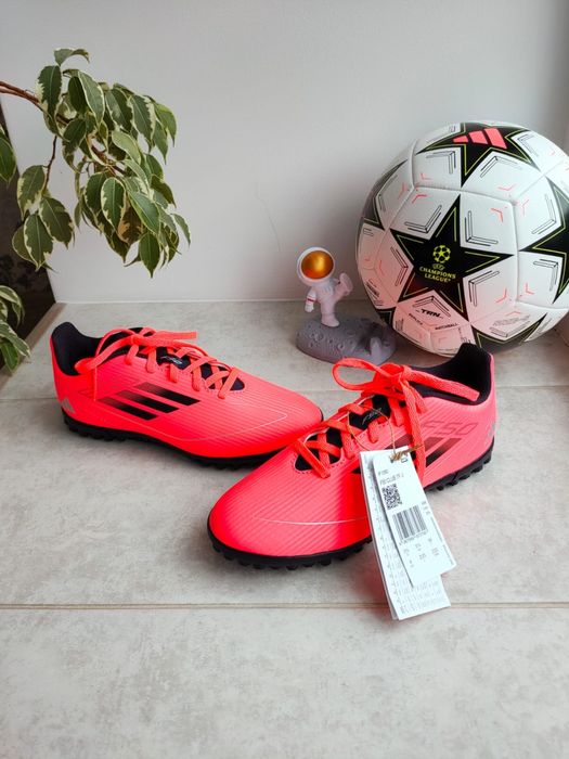 Бутси-копки сороконіжки