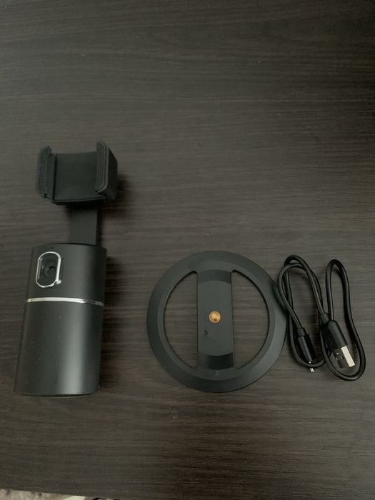 Стаціонарний стабілізатор з камерою для телефона