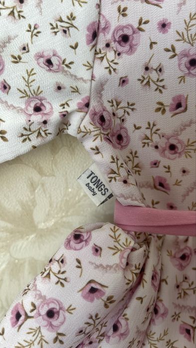 Сукня святкова 6-9 місяців.