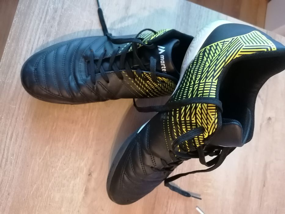 Buty sportowe młodzieżowe