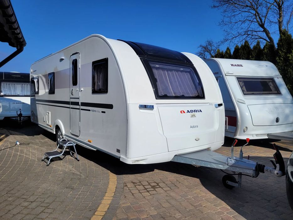 Adria Adora 613UL, przedsionek,  5-osobowa