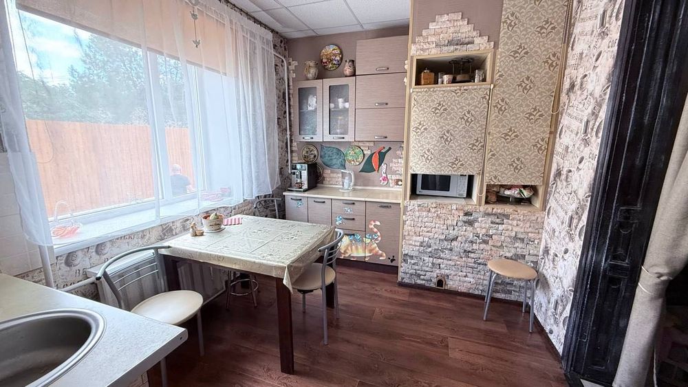 На продаж житловий будинок з ділянкою у центрі смт Овідіополь Одеського району