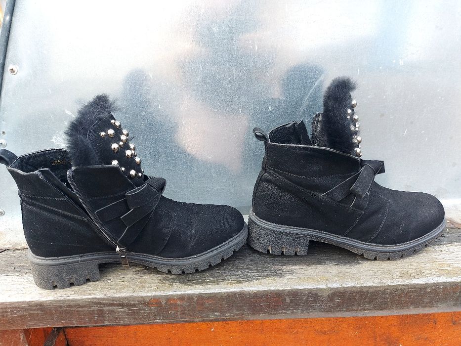 Ботинки майже нові