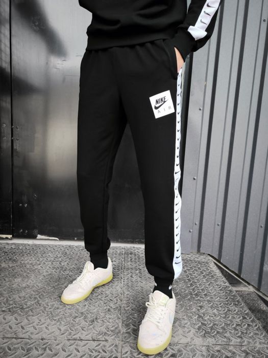 Чоловічий спортивний костюм Nike чорний (лампас)